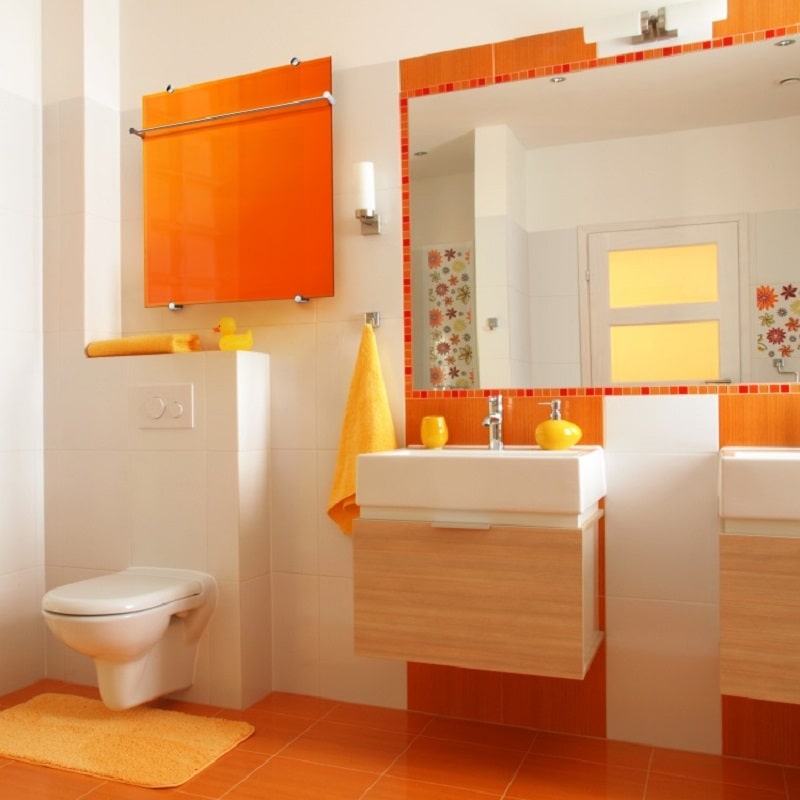 Полотенцесушитель Теплолюкс Flora 60x60 оранжевый в ванной